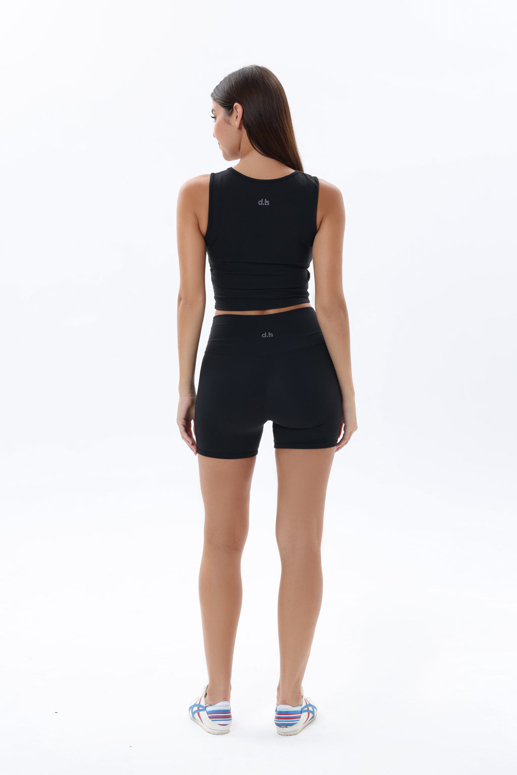 Vibe Shorts in Black
