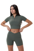 Vibe Shorts in Olive