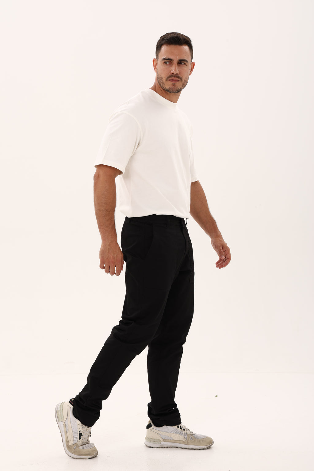Simple Cargo in Black