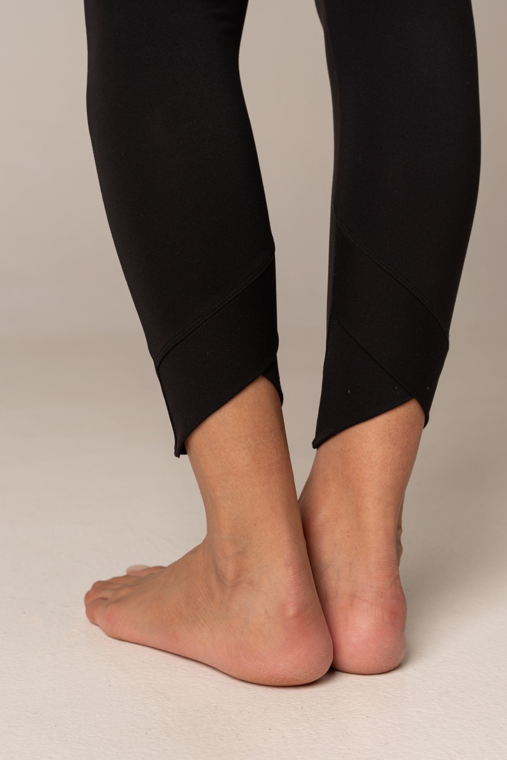 Image of Vibe Leggings in Black